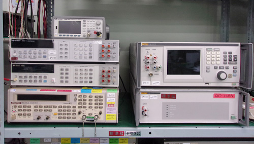 高性能マルチファンクション校正器