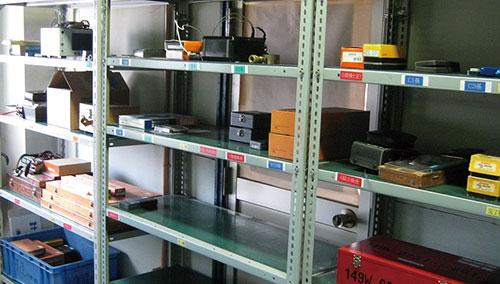 校正完了品保管棚